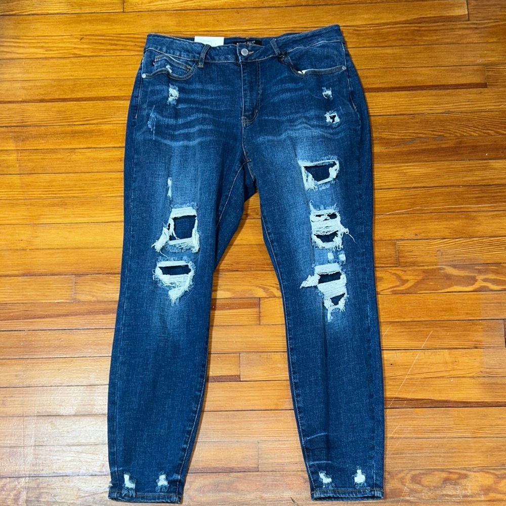 Judy Blue Dark Blue Distressed Skinny Jeans